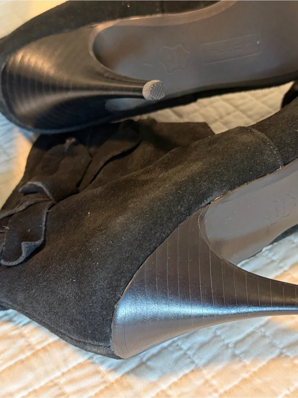 Steve Madden Black Suede Pointed-Toe Ankle Pumps with Bow Cuff